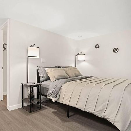 Elegant Richmond Gem Nestled Up To Hawthorne Blvd. Lägenhet Portland Exteriör bild