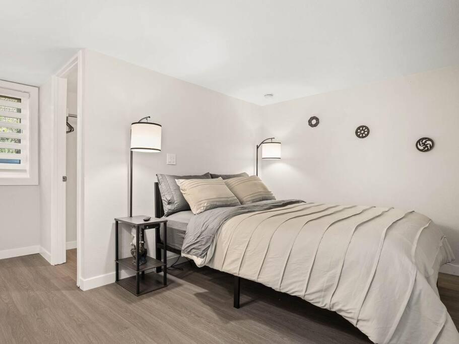 Elegant Richmond Gem Nestled Up To Hawthorne Blvd. Lägenhet Portland Exteriör bild