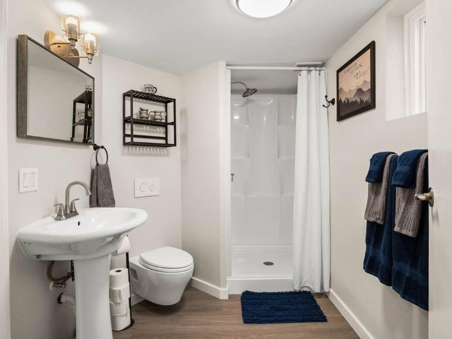 Elegant Richmond Gem Nestled Up To Hawthorne Blvd. Lägenhet Portland Exteriör bild