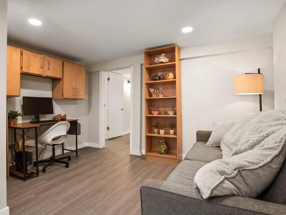 Elegant Richmond Gem Nestled Up To Hawthorne Blvd. Lägenhet Portland Exteriör bild